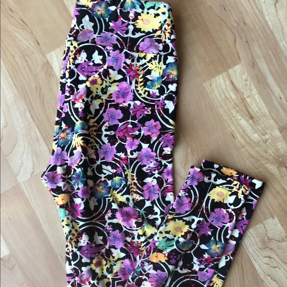 Lularoe one size leggings